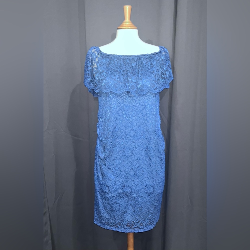 Ladies Size M Maternity Pinkblush Blue Lace Lined Stretchy Fitted‎ Dress.